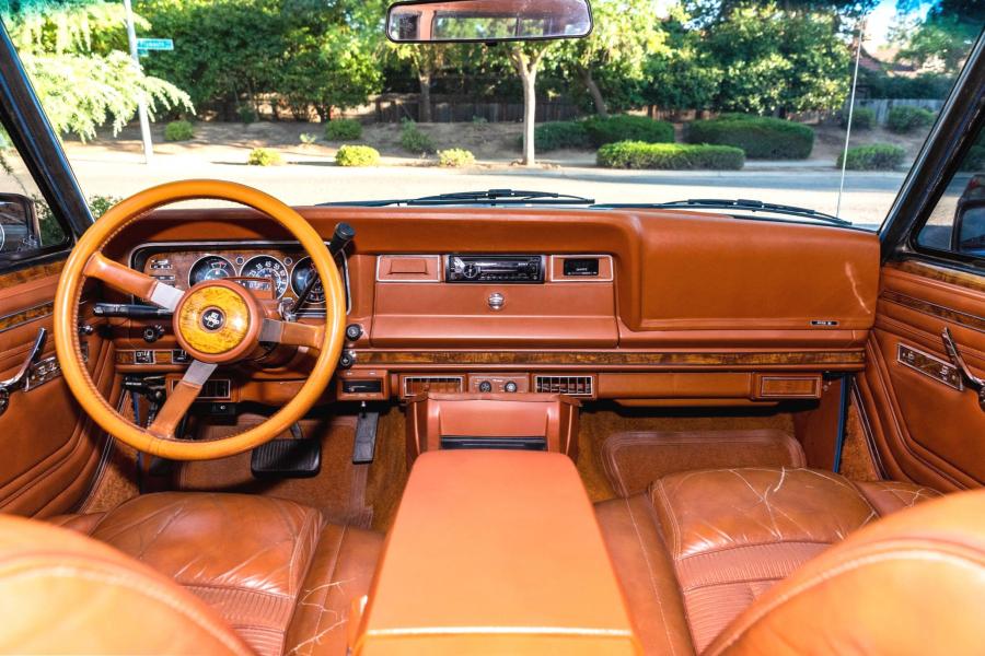 Торпедо Jeep Grand Wagoneer LS1 V8 1984 года  (фото 45 из 179)